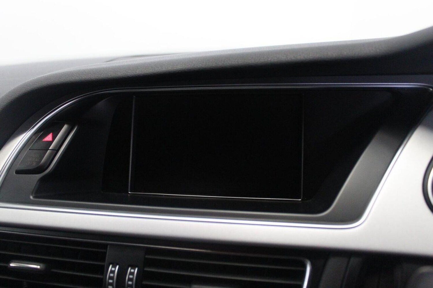 Used Audi A4 2015 for sale - 77921304: Photo 38