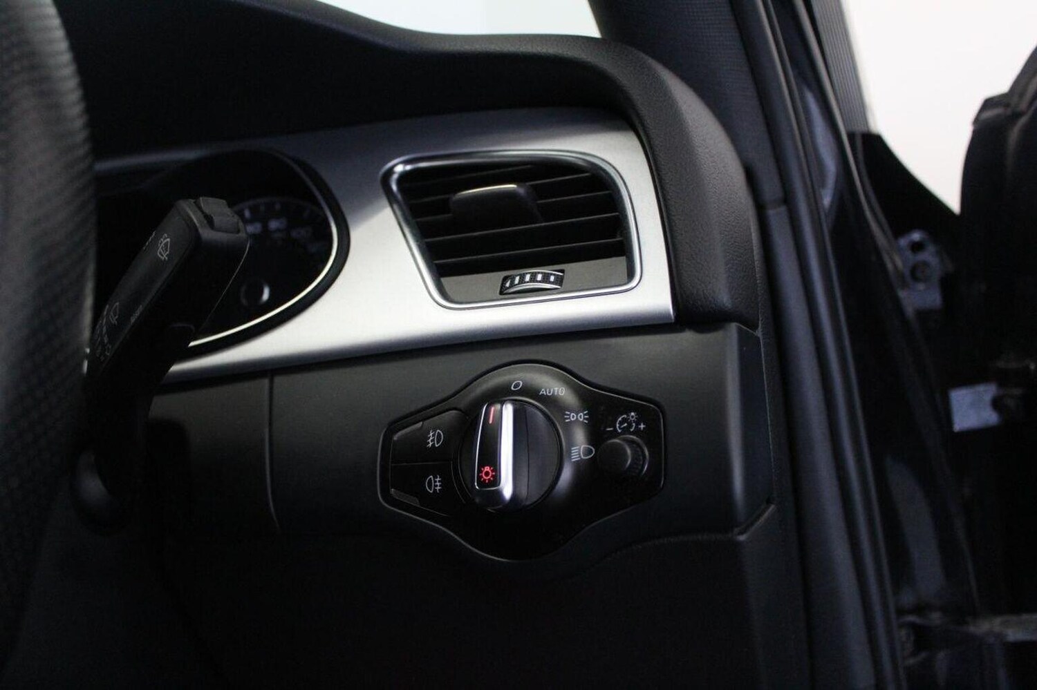 Used Audi A4 2015 for sale - 77921304: Photo 49