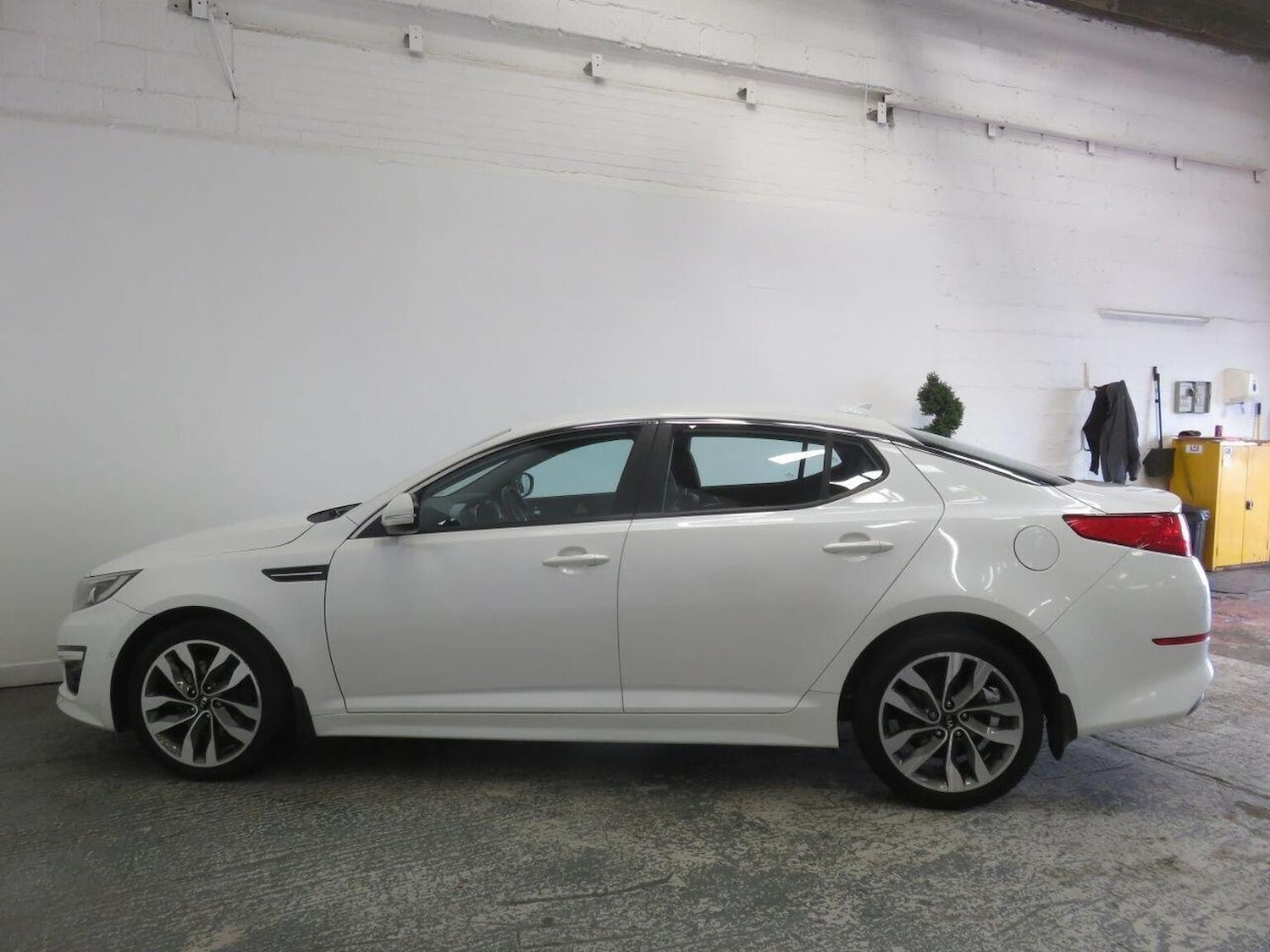 Used Kia Optima 2014 for sale - 76347211: Photo 10