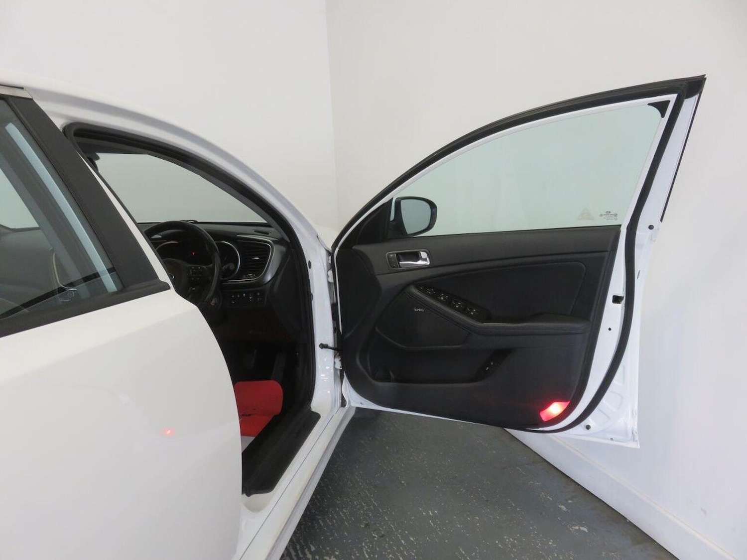 Used Kia Optima 2014 for sale - 76347211: Photo 24