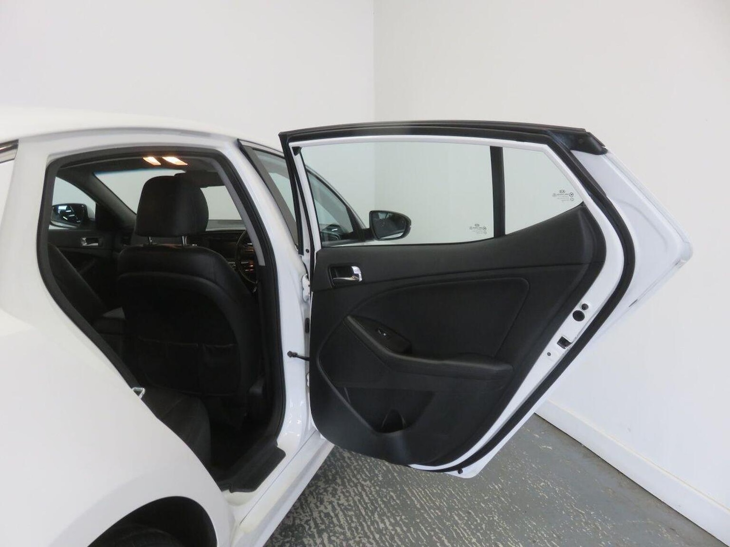 Used Kia Optima 2014 for sale - 76347211: Photo 25