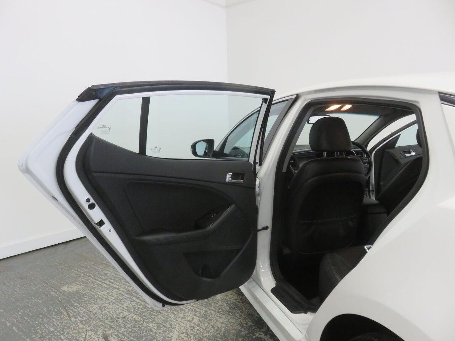 Used Kia Optima 2014 for sale - 76347211: Photo 27