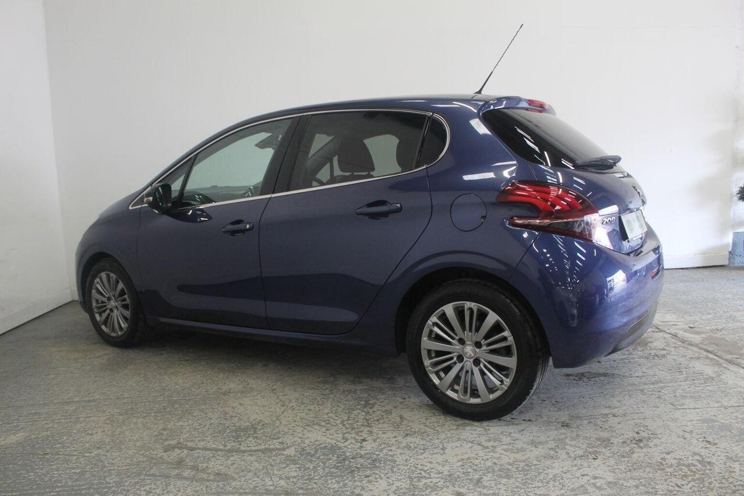 Used Peugeot 208 2016 for sale - 77584565: Photo 10