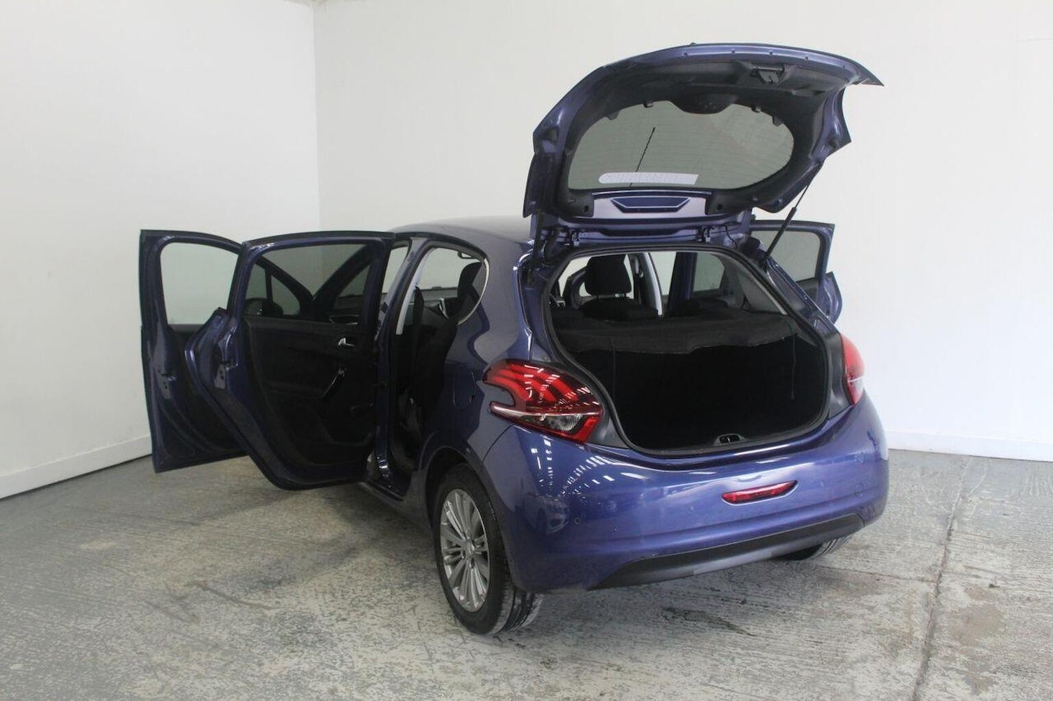 Used Peugeot 208 2016 for sale - 77584565: Photo 20