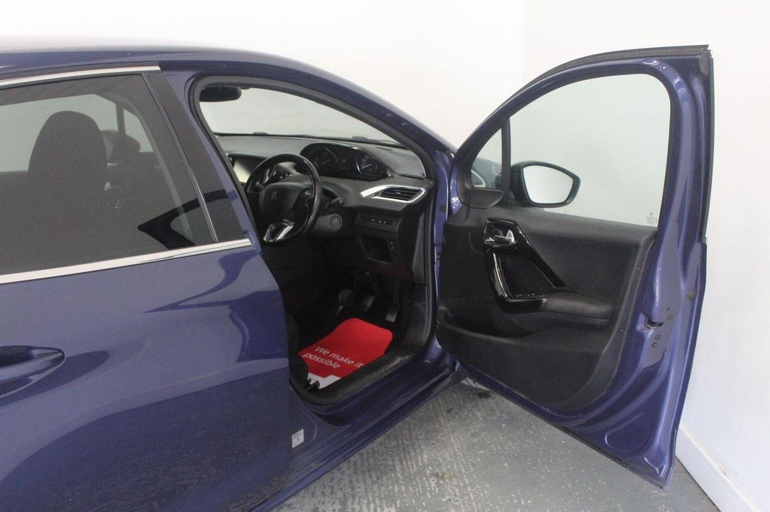 Used Peugeot 208 2016 for sale - 77584565: Photo 24
