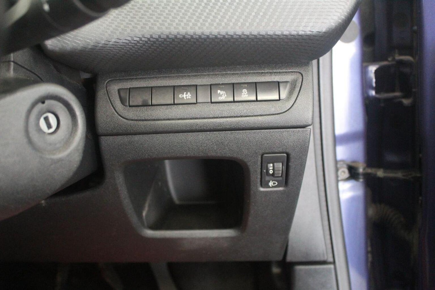 Used Peugeot 208 2016 for sale - 77584565: Photo 46