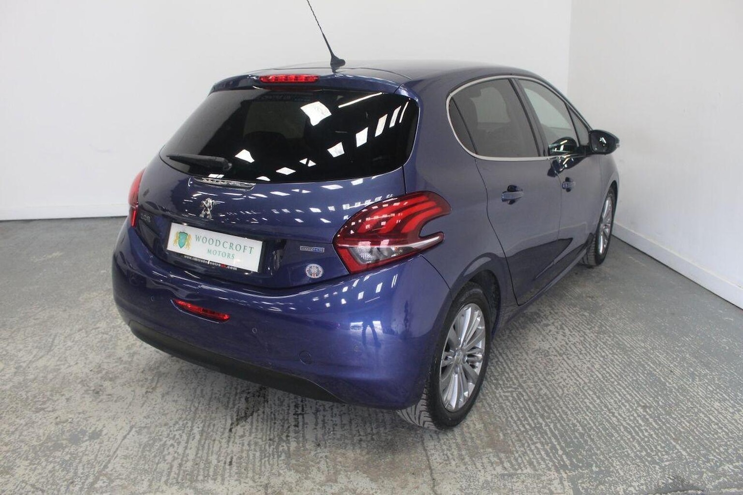 Used Peugeot 208 2016 for sale - 77584565: Photo 8