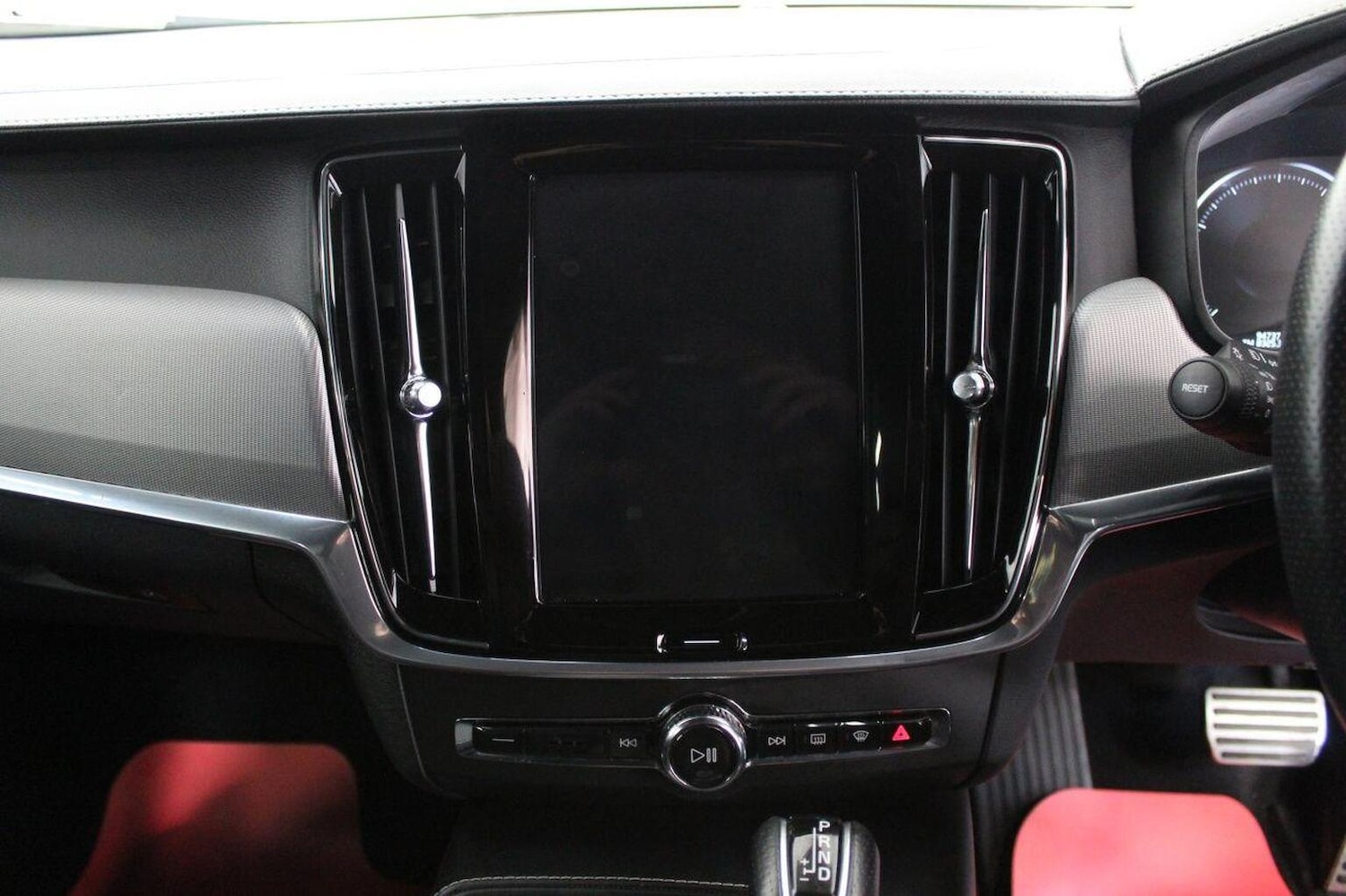 Used Volvo V90 2019 for sale - 77937931: Photo 34