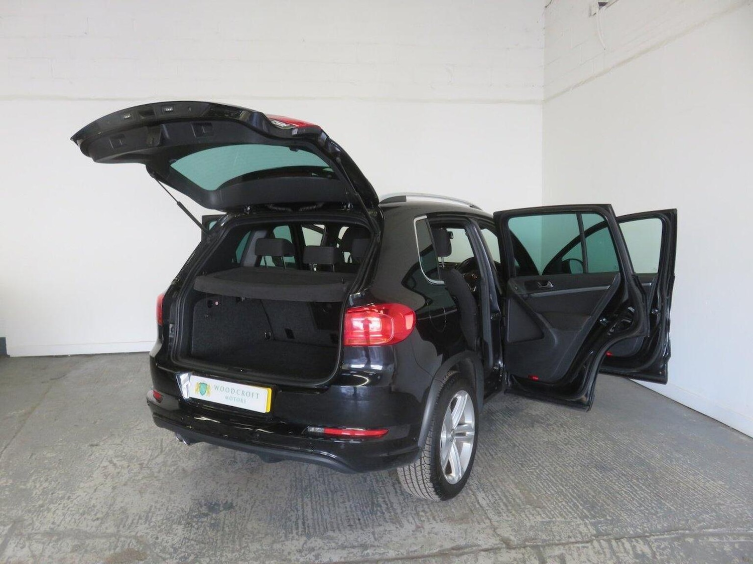 Used Volkswagen Tiguan 2014 for sale - 77938006: Photo 22