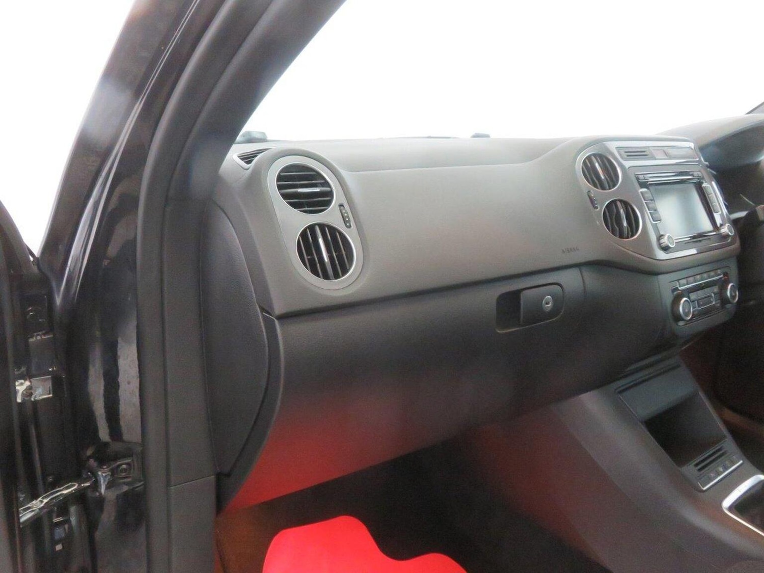 Used Volkswagen Tiguan 2014 for sale - 77938006: Photo 30