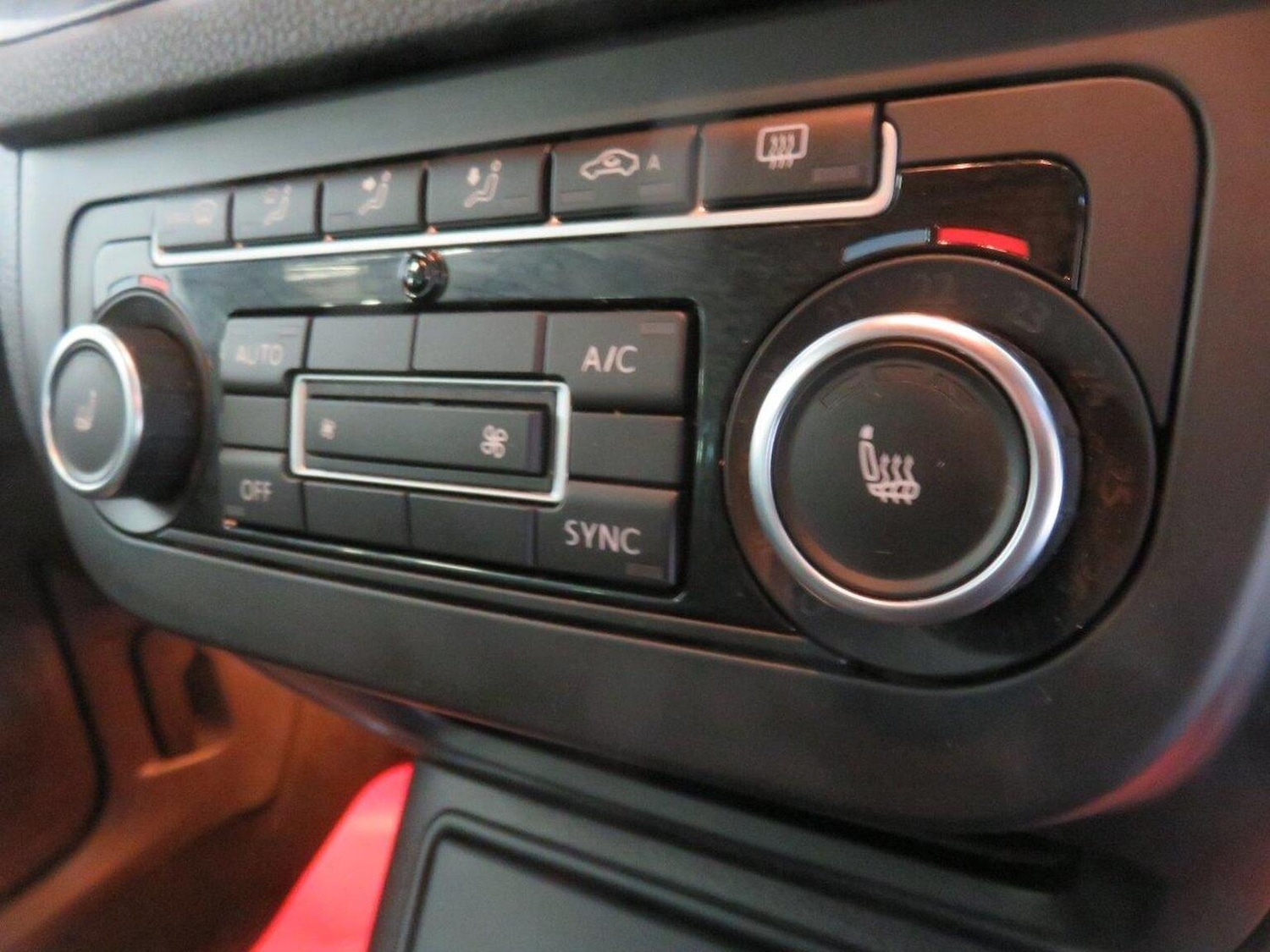 Used Volkswagen Tiguan 2014 for sale - 77938006: Photo 35