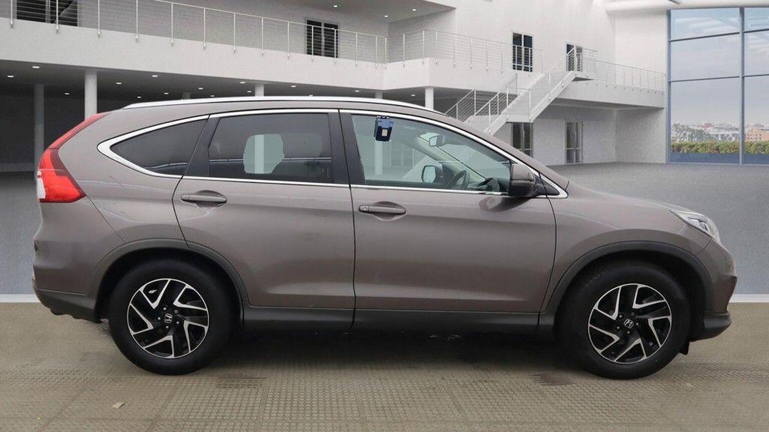 Used Honda CR-V 2017 for sale - 77065680: Photo 9