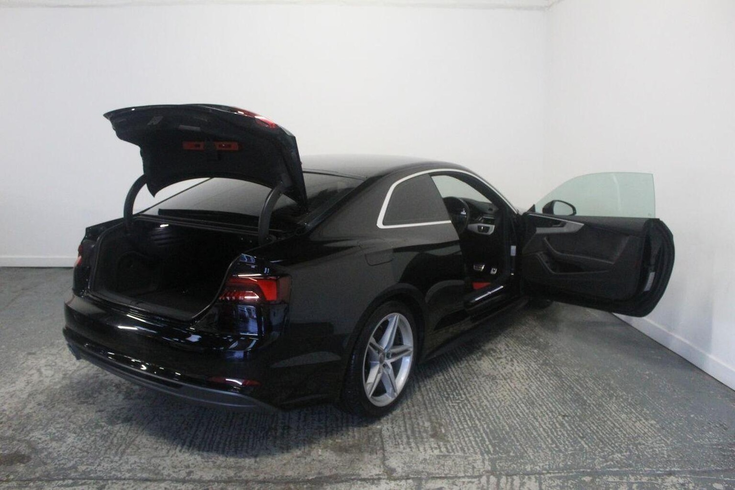 Used Audi A5 2017 for sale - 76979532: Photo 21