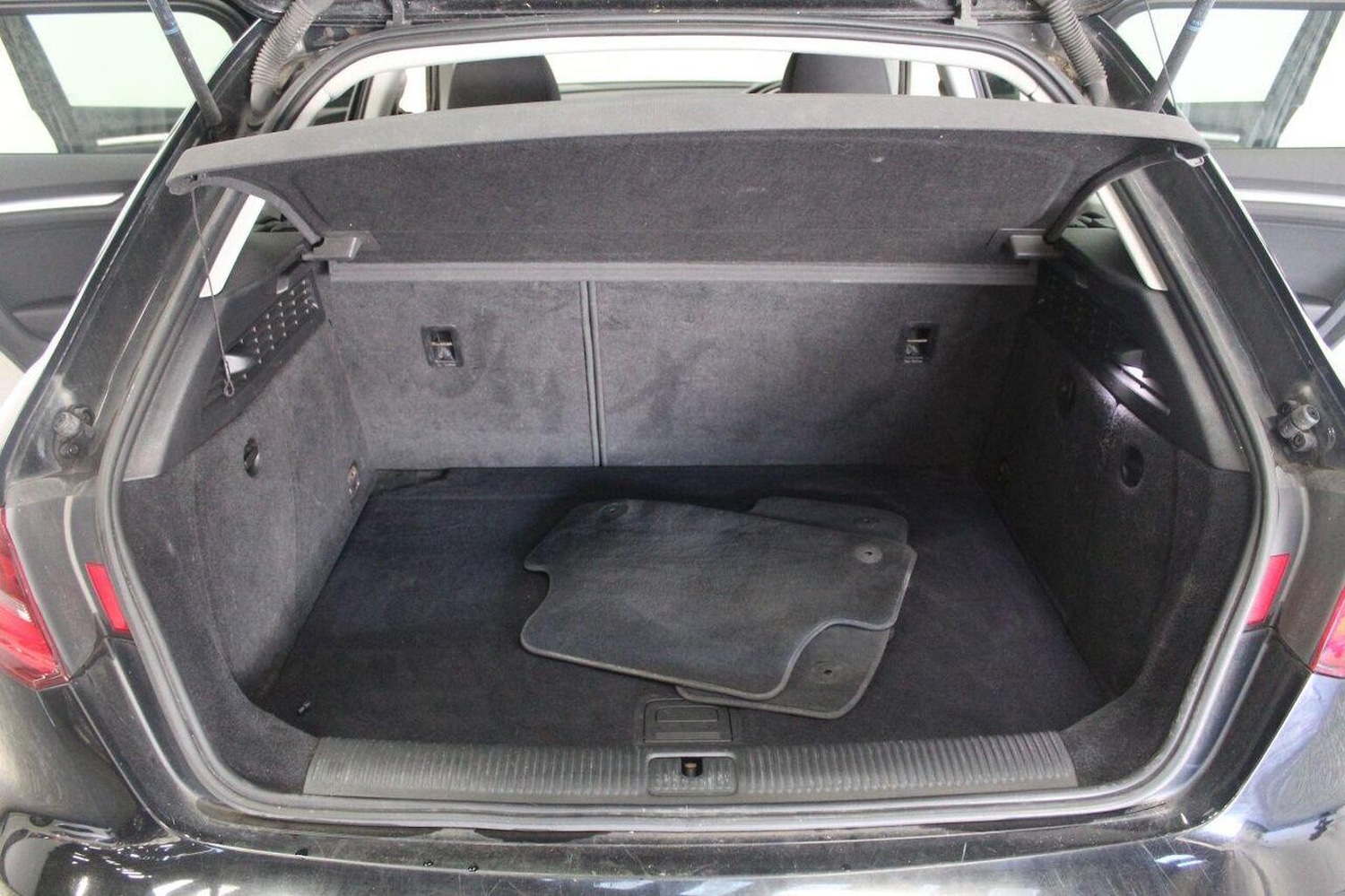 Used Audi A3 2014 for sale - 77937959: Photo 23