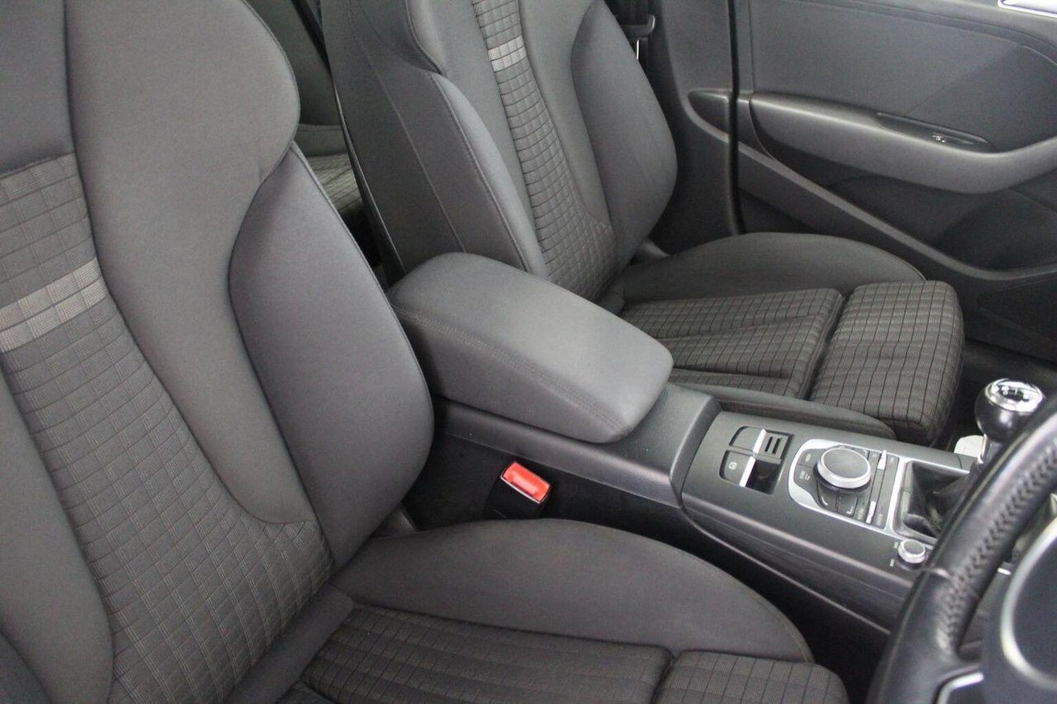 Used Audi A3 2014 for sale - 77937959: Photo 43