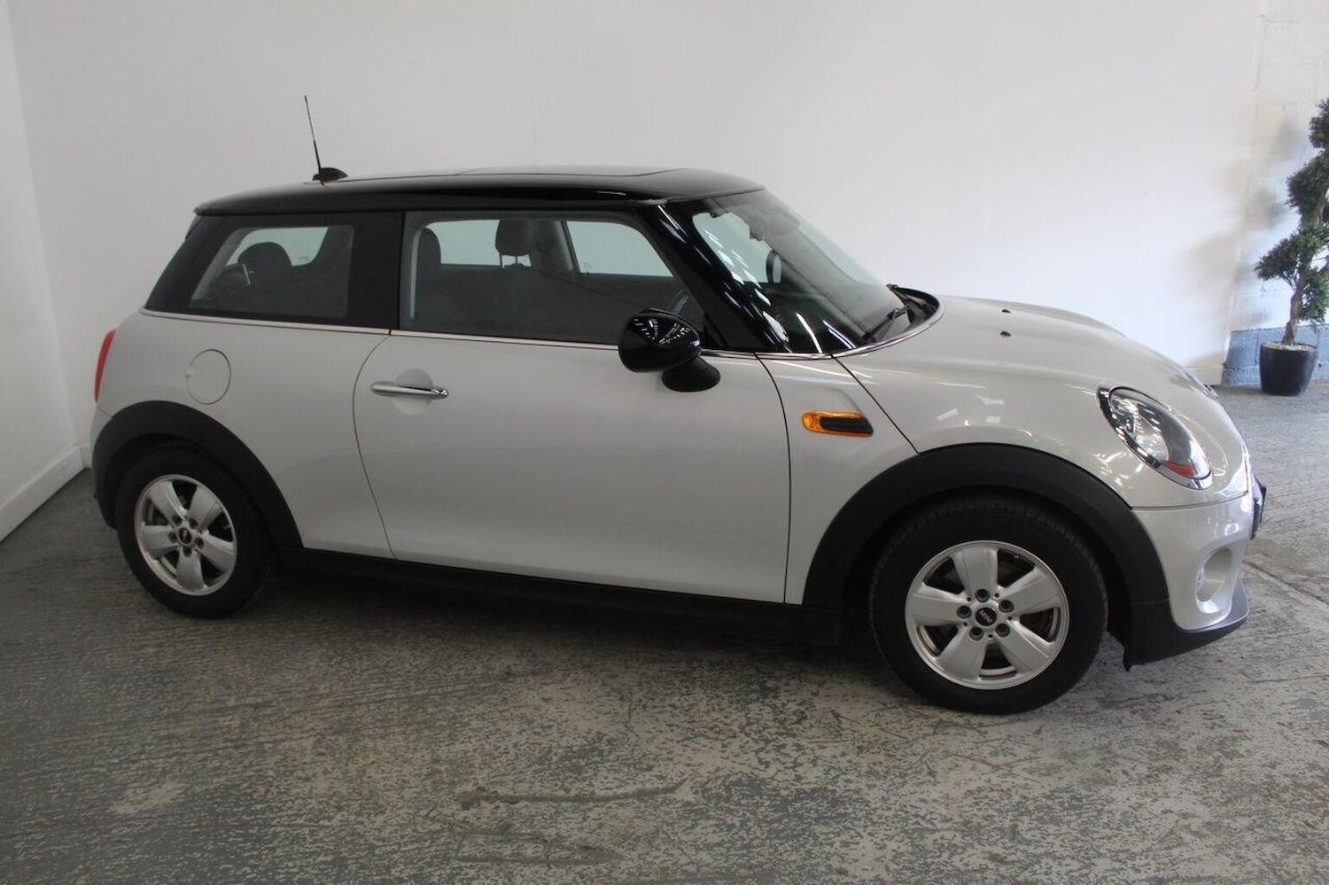 Used MINI Hatch 2014 for sale - 77937909: Photo 4