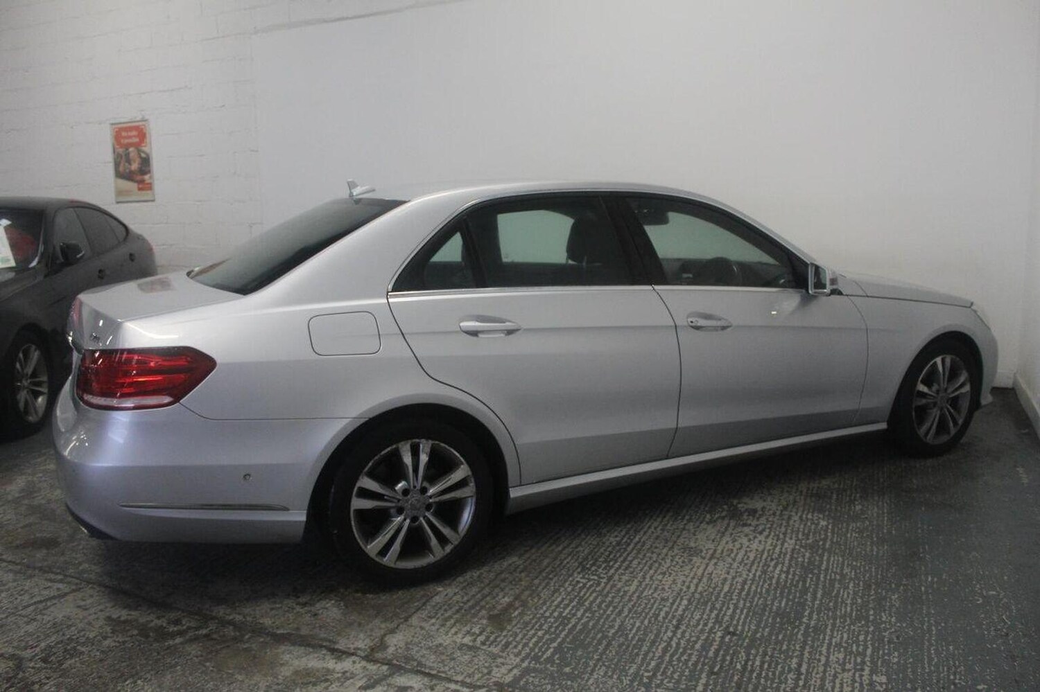 Used Mercedes-Benz E Class 2013 for sale - 78070380: Photo 11