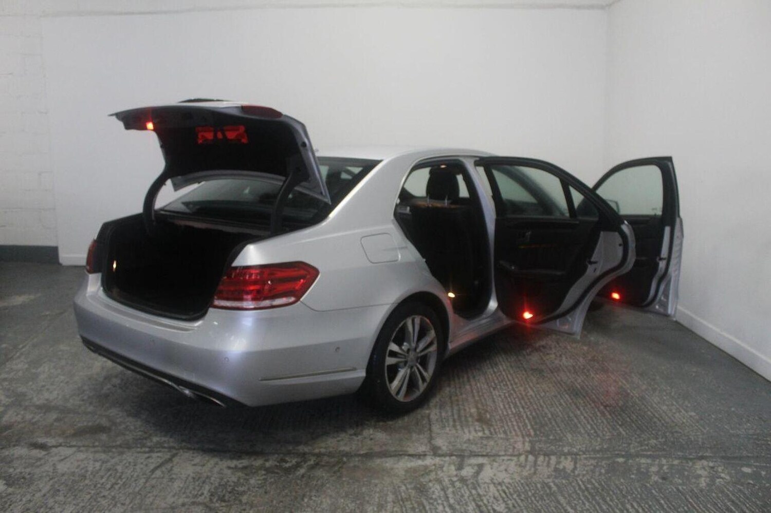 Used Mercedes-Benz E Class 2013 for sale - 78070380: Photo 22