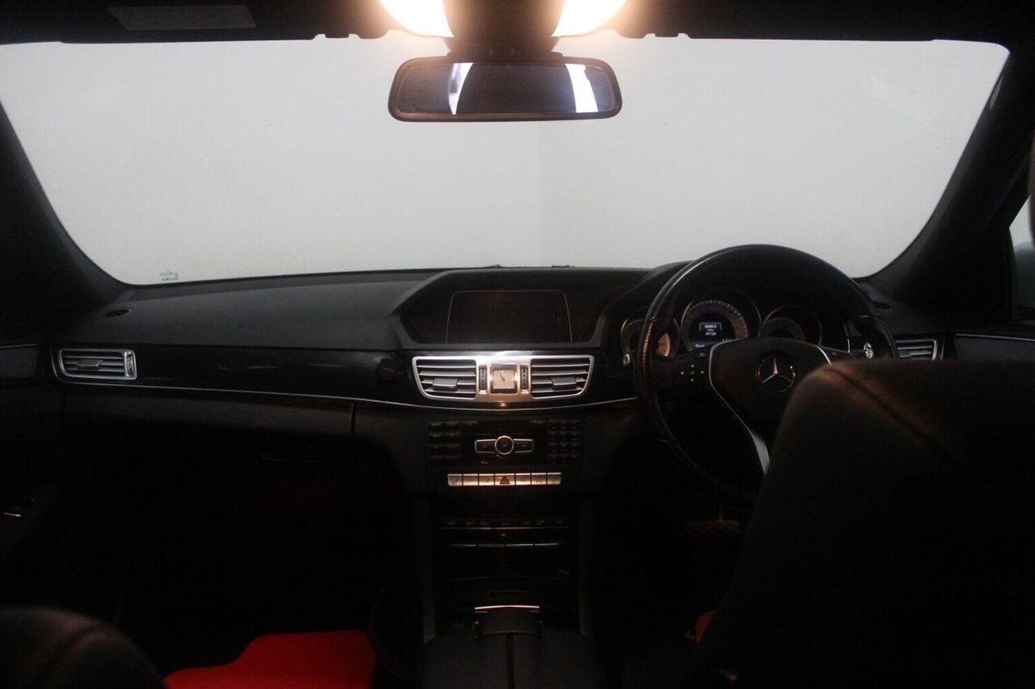 Used Mercedes-Benz E Class 2013 for sale - 78070380: Photo 29