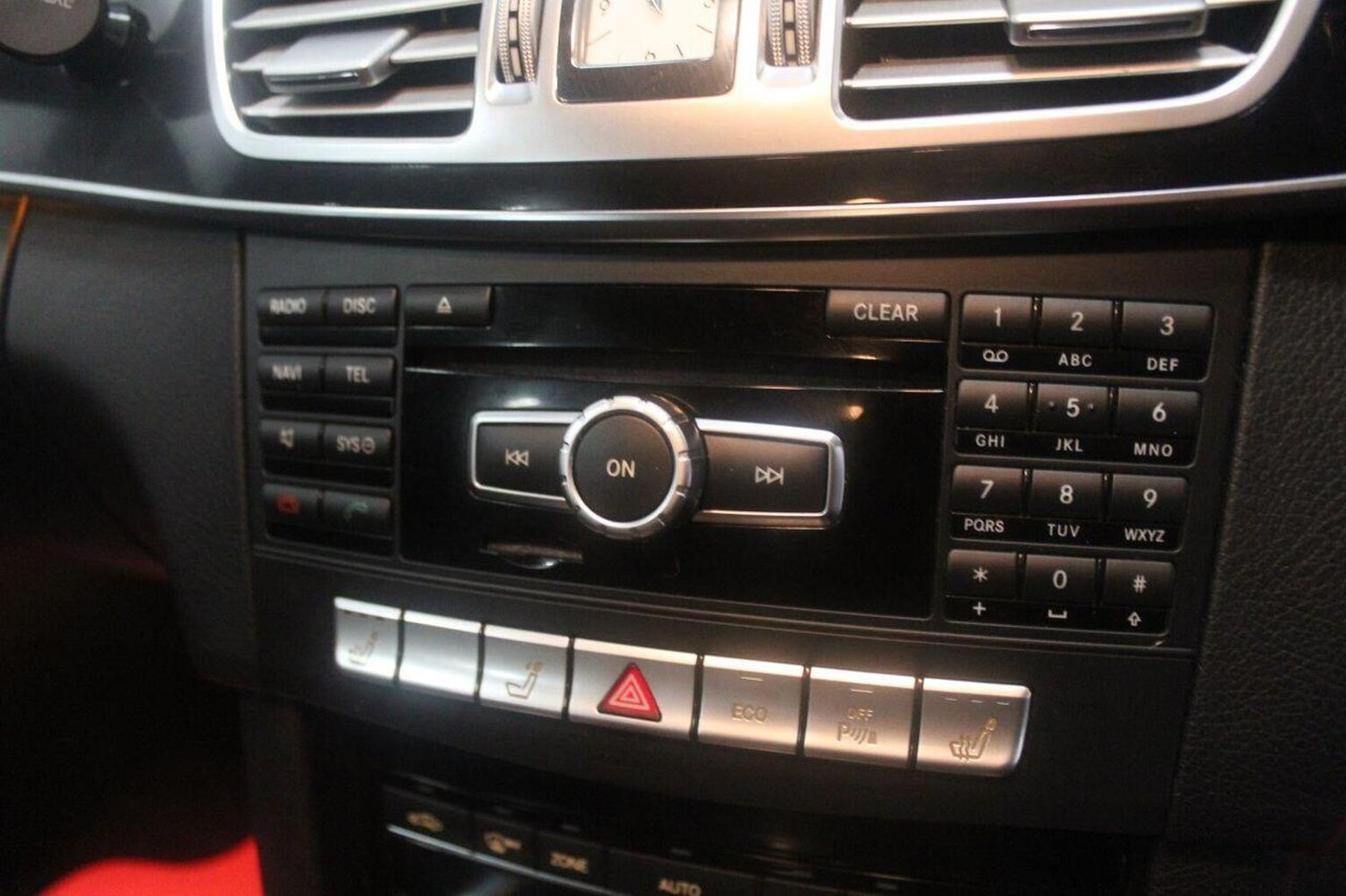 Used Mercedes-Benz E Class 2013 for sale - 78070380: Photo 40