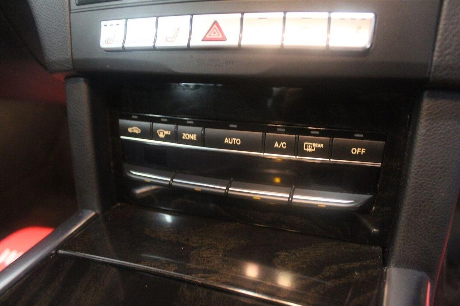 Used Mercedes-Benz E Class 2013 for sale - 78070380: Photo 41