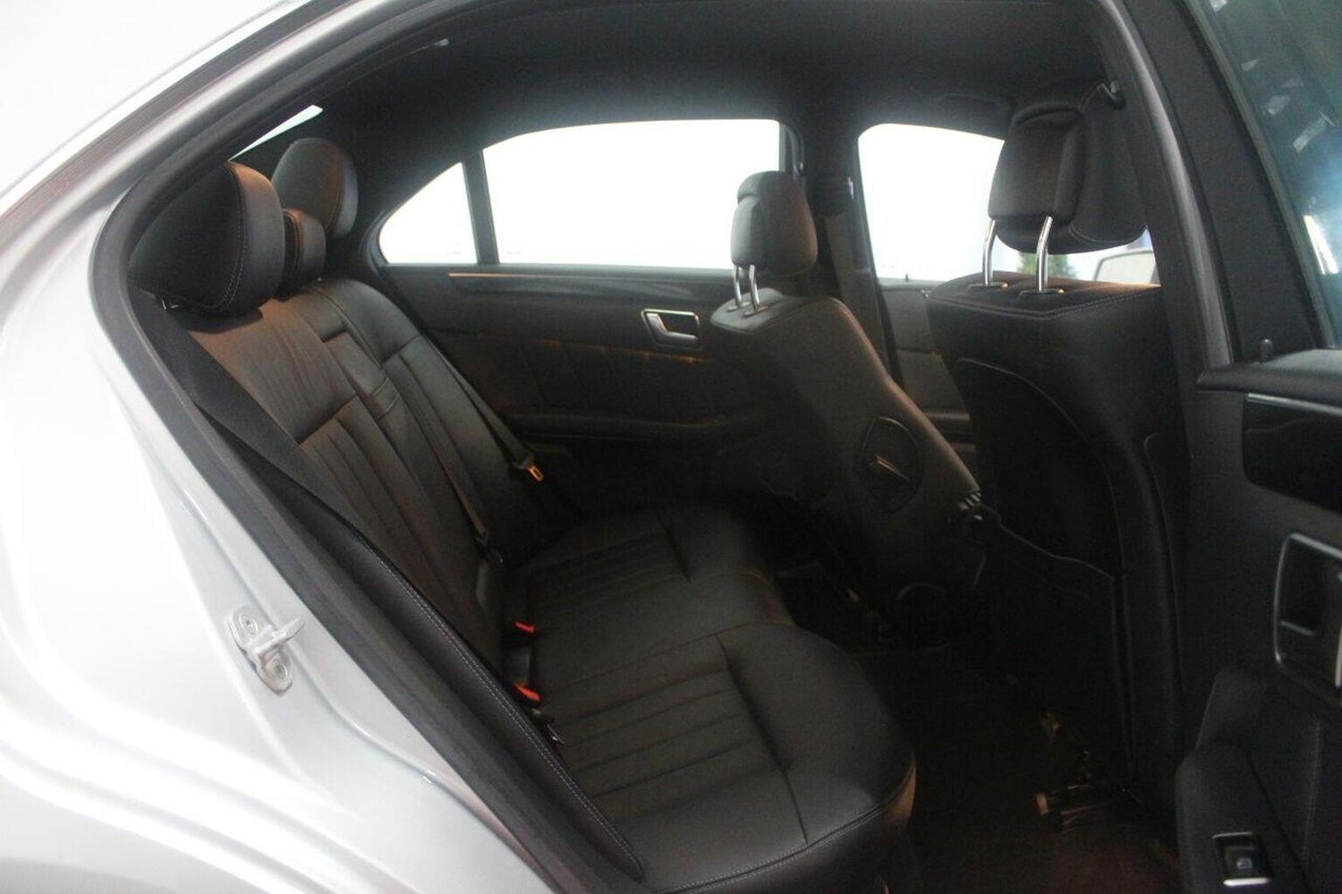 Used Mercedes-Benz E Class 2013 for sale - 78070380: Photo 54