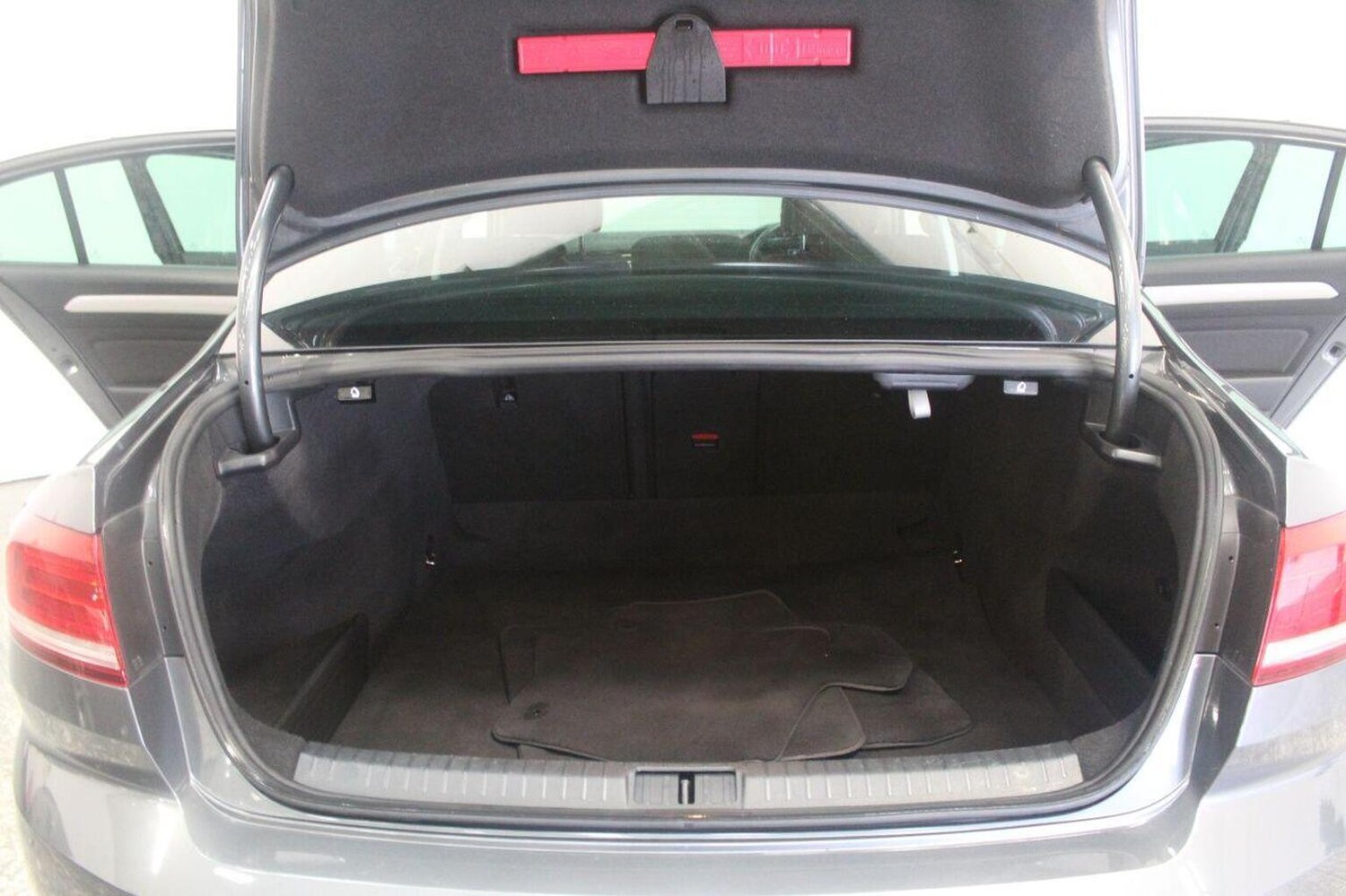 Used Volkswagen Passat 2015 for sale - 77572737: Photo 24