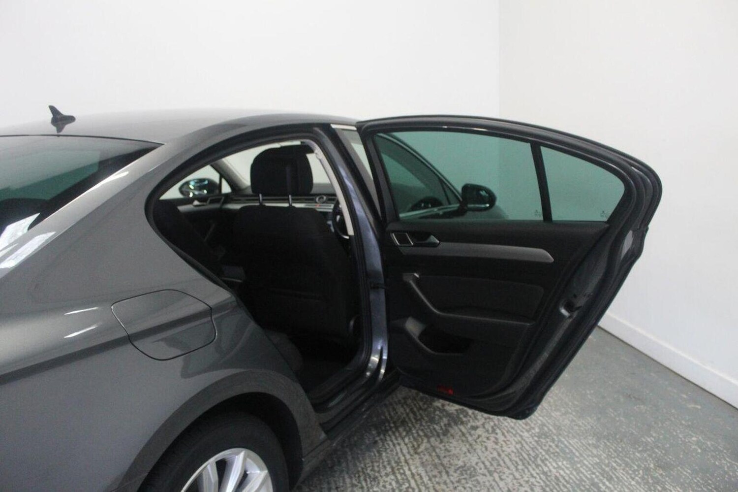 Used Volkswagen Passat 2015 for sale - 77572737: Photo 26