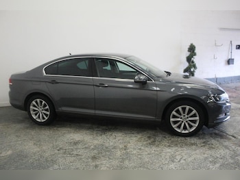 Used Volkswagen Passat 2015 for sale - 77572737: Photo