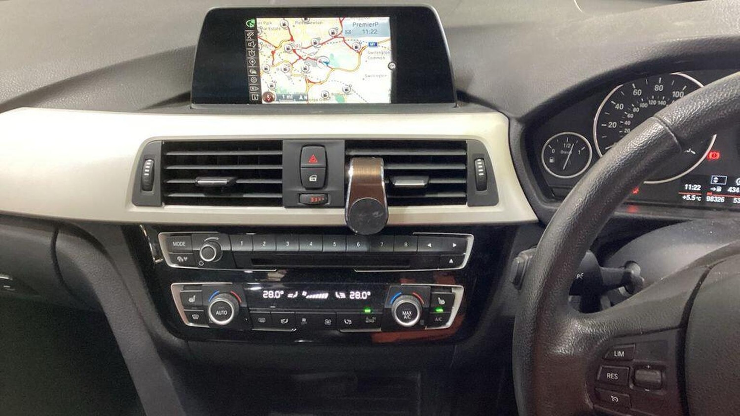 Used BMW 3 Series 2016 for sale - 77636932: Photo 16