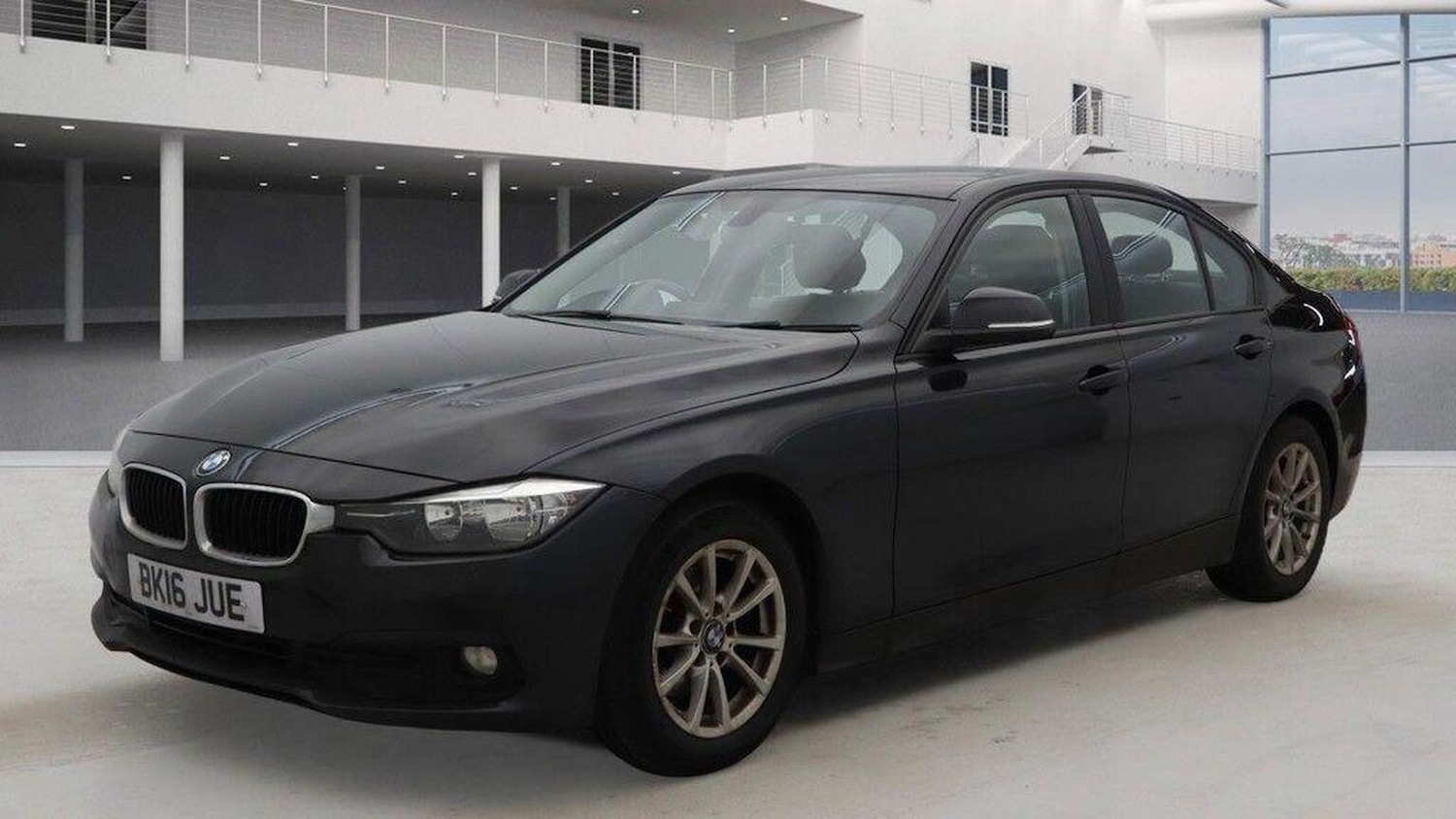 Used BMW 3 Series 2016 for sale - 77636932: Photo 3