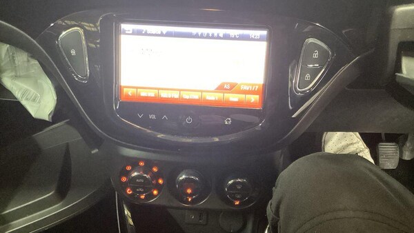 Used Vauxhall ADAM 2014 for sale - 76178946: Photo 16