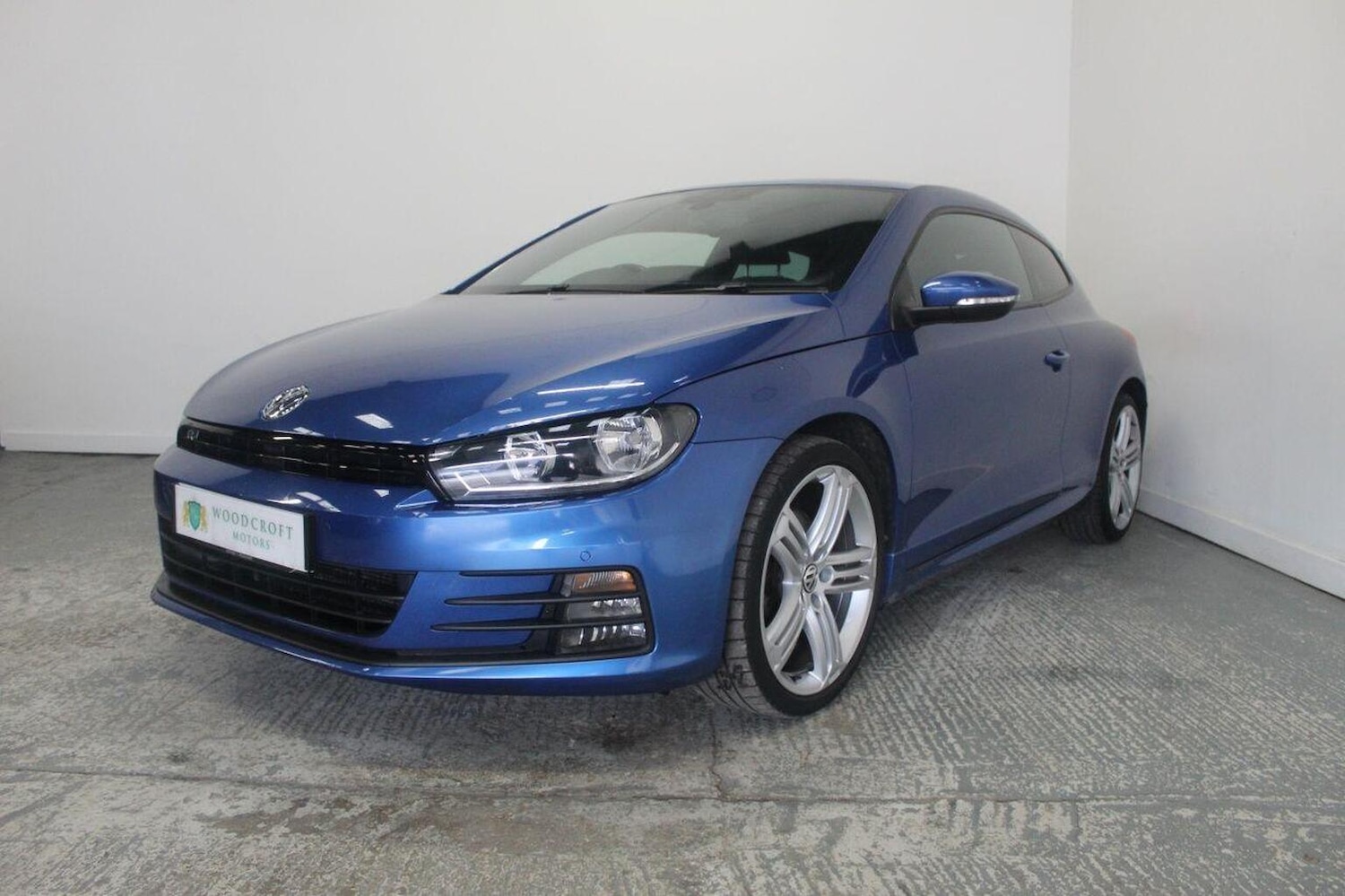 Used Volkswagen Scirocco 2015 for sale - 77937778: Photo 2