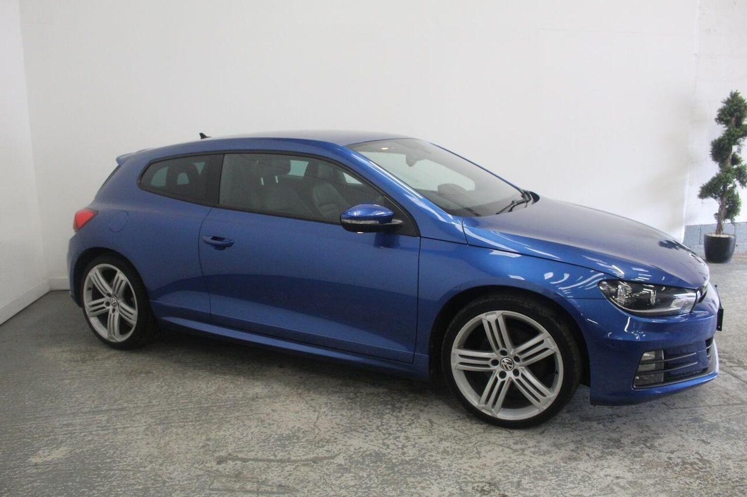 Used Volkswagen Scirocco 2015 for sale - 77937778: Photo 4