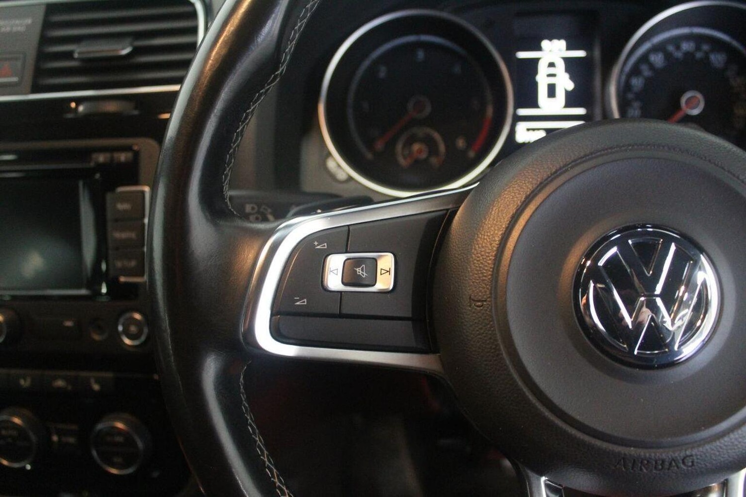 Used Volkswagen Scirocco 2015 for sale - 77937778: Photo 45