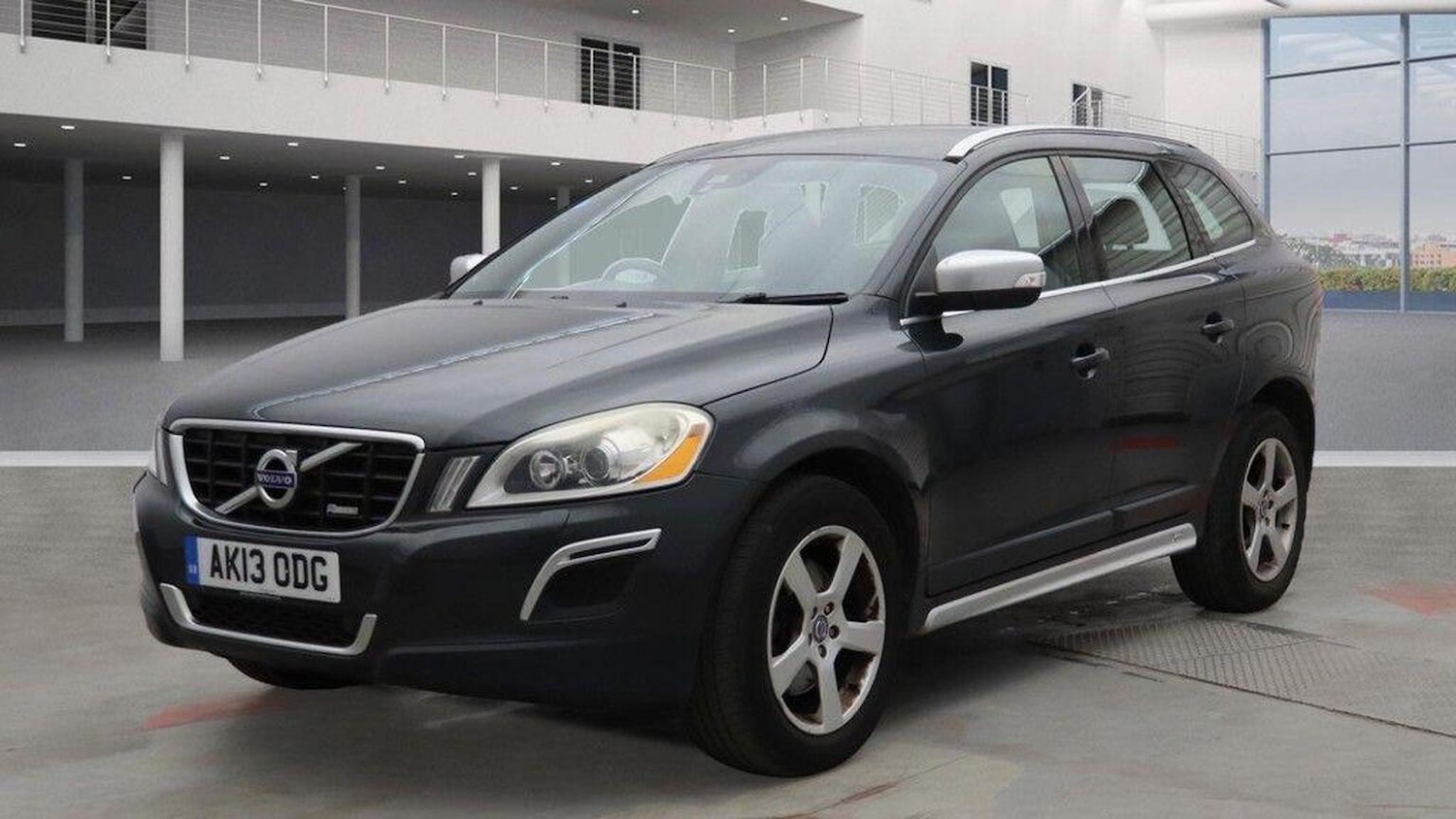 Used Volvo XC60 2013 for sale - 76369297: Photo 2