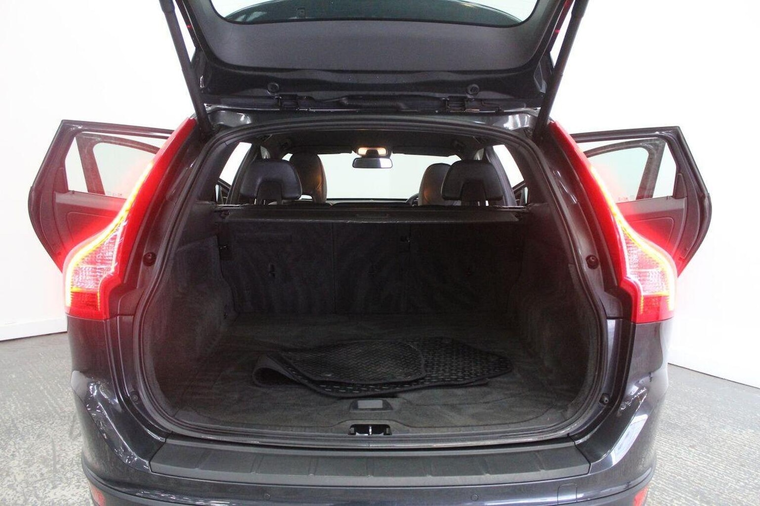 Used Volvo XC60 2013 for sale - 76369297: Photo 23