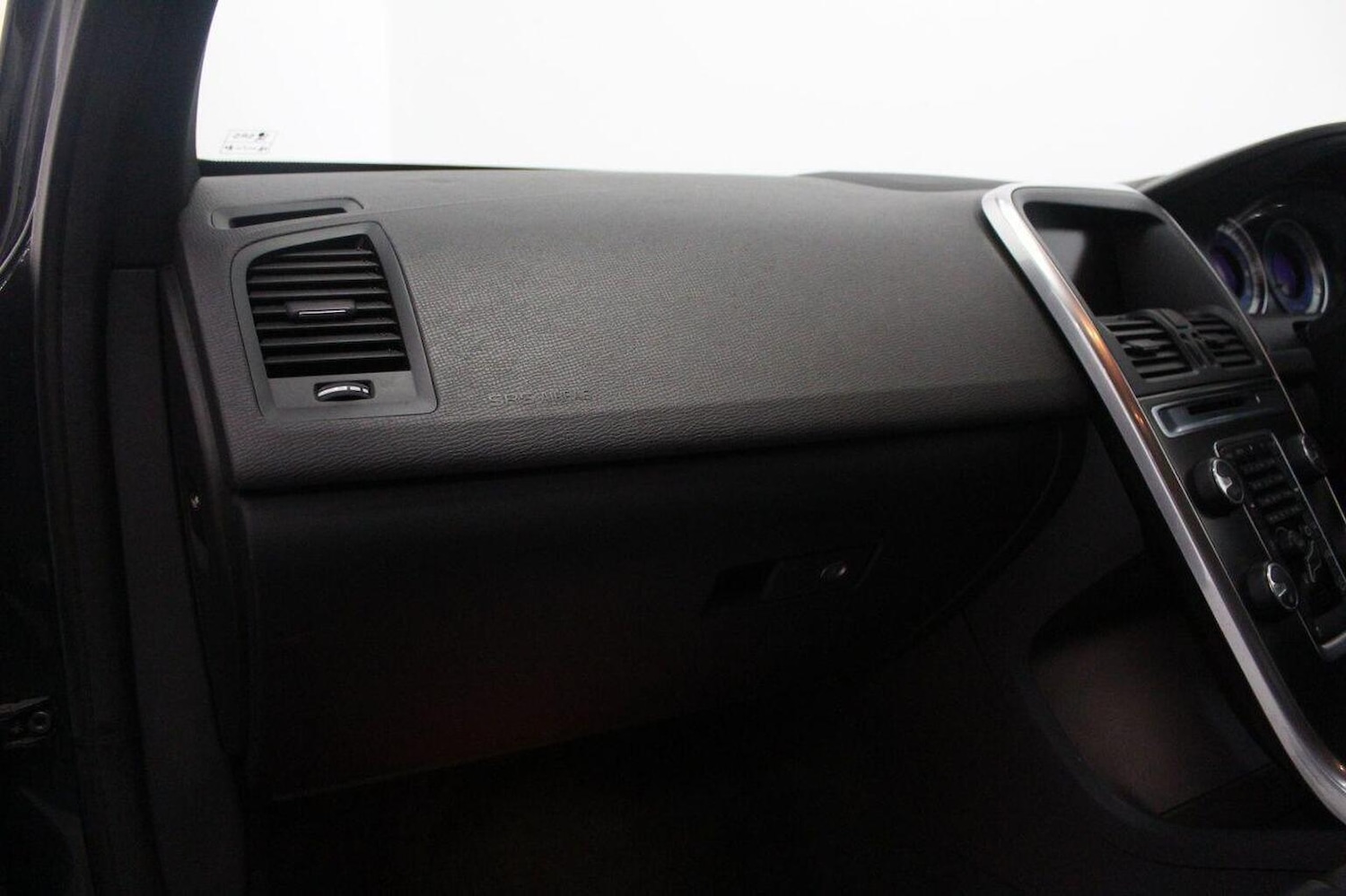 Used Volvo XC60 2013 for sale - 76369297: Photo 31