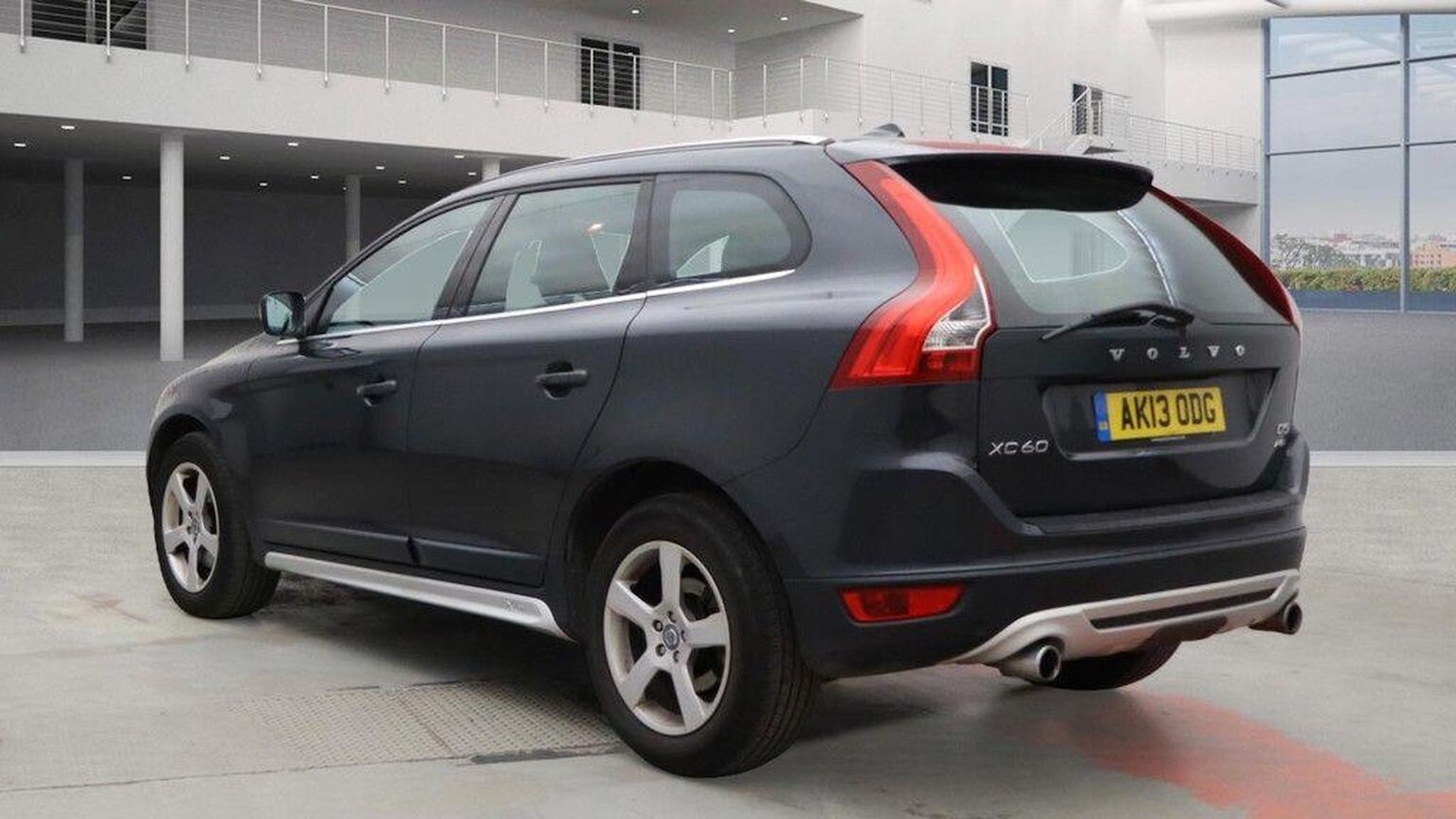 Used Volvo XC60 2013 for sale - 76369297: Photo 4