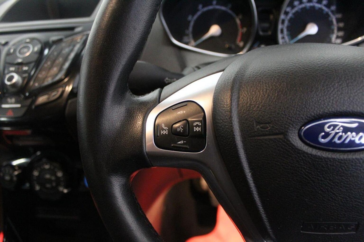 Used Ford Fiesta 2016 for sale - 77937888: Photo 41