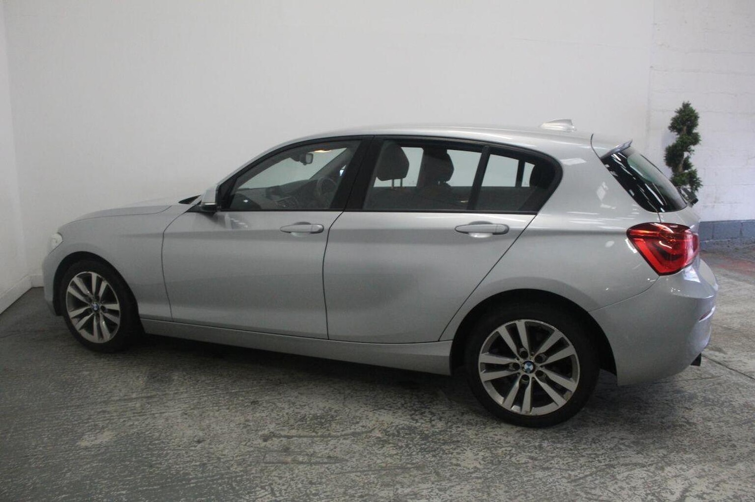 Used BMW 1 Series 2015 for sale - 77228228: Photo 10