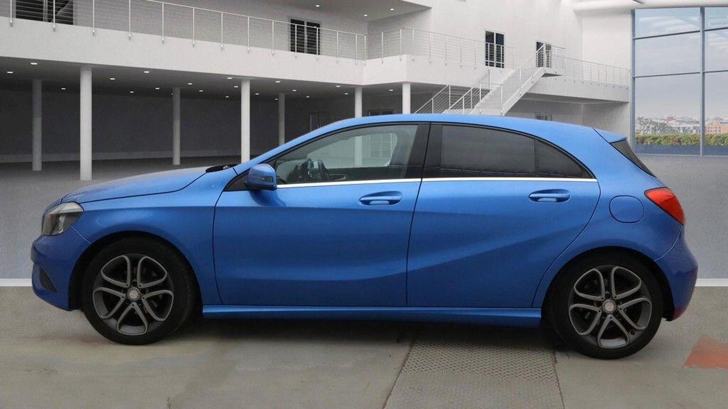 Used Mercedes-Benz A-Class 2015 for sale - 77014862: Photo 11