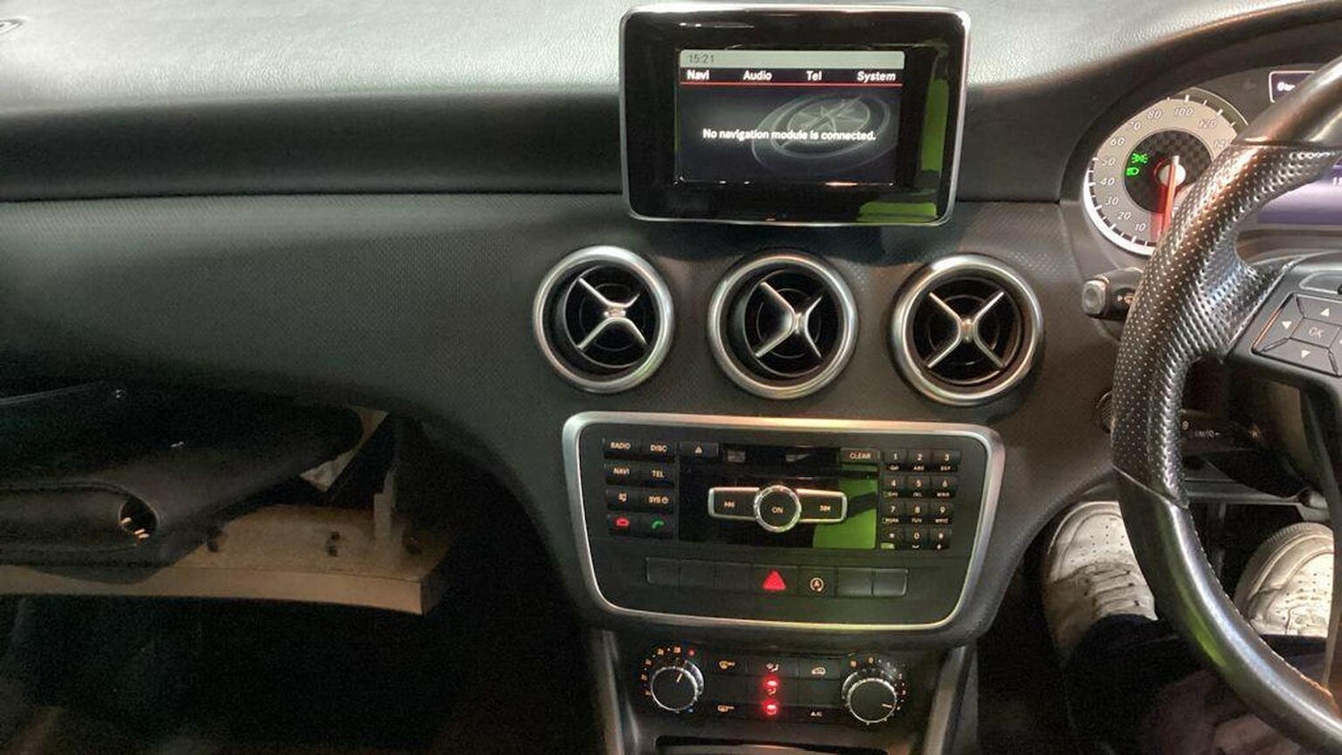 Used Mercedes-Benz A-Class 2015 for sale - 77014862: Photo 16