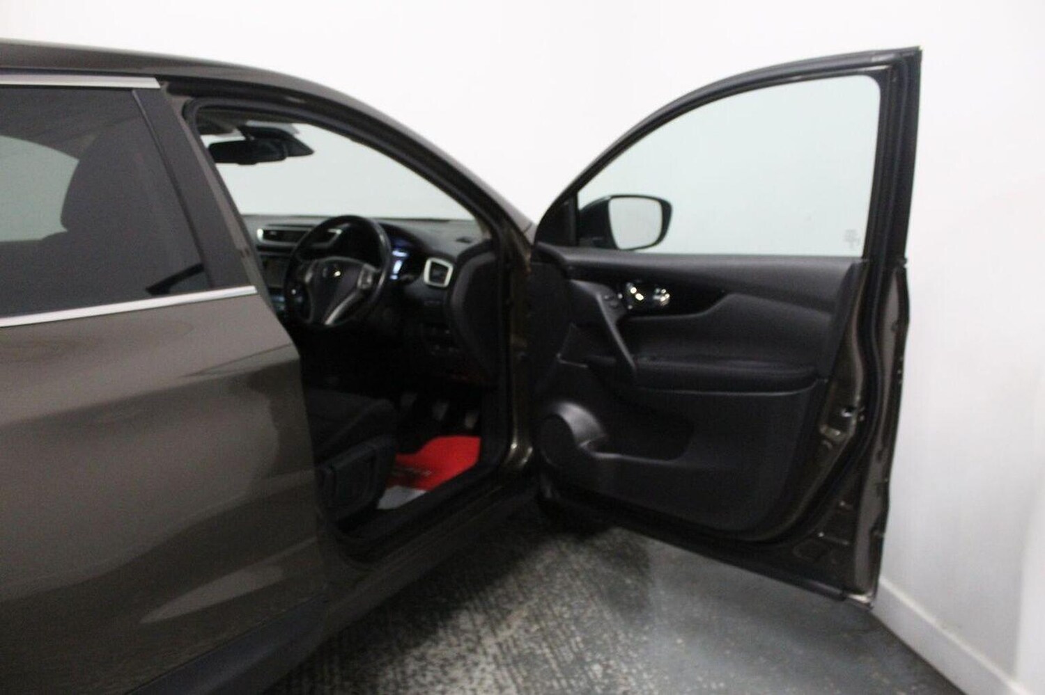 Used Nissan Qashqai 2016 for sale - 77891592: Photo 25