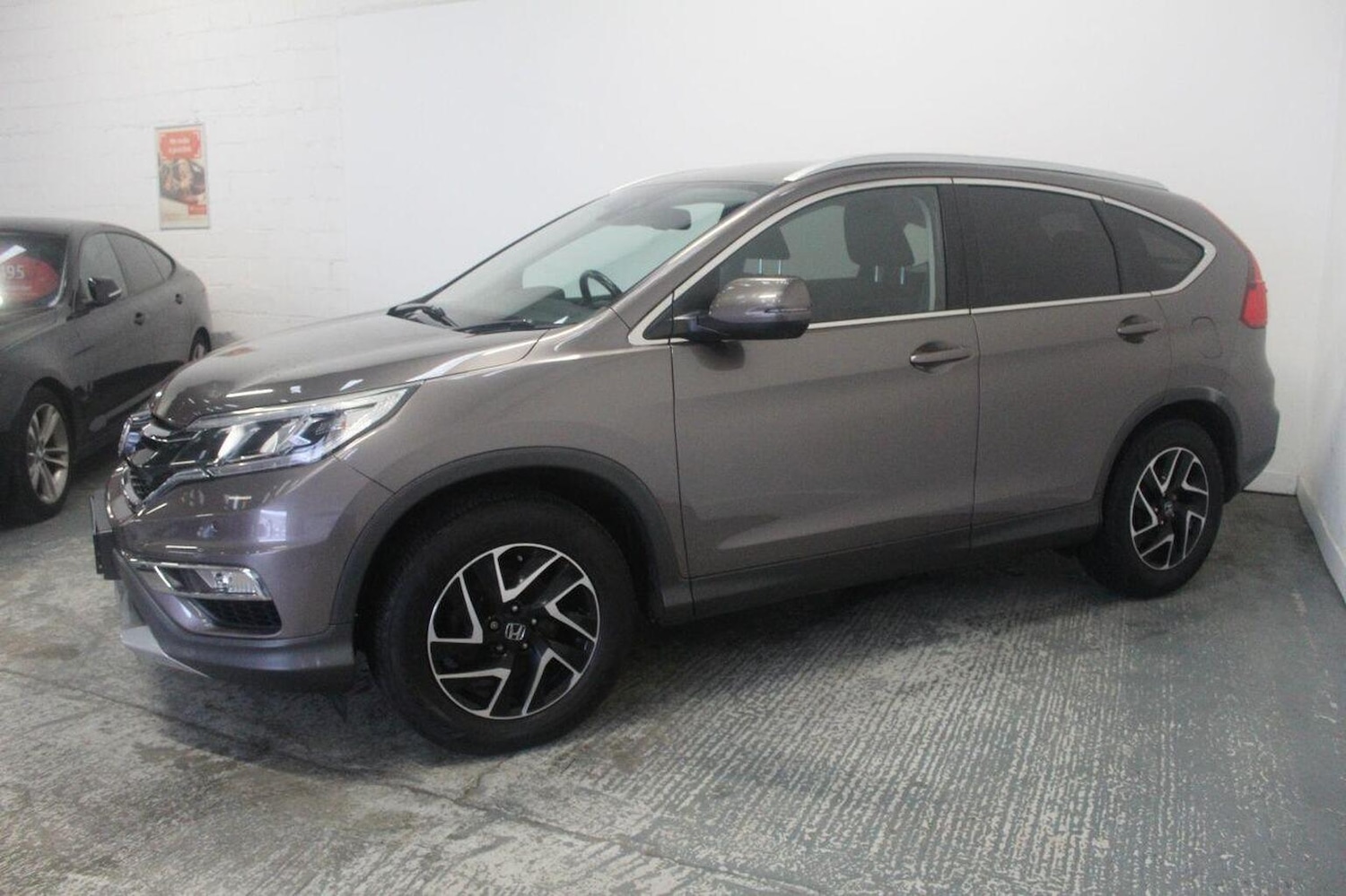 Used Honda CR-V 2017 for sale - 78201993: Photo 5