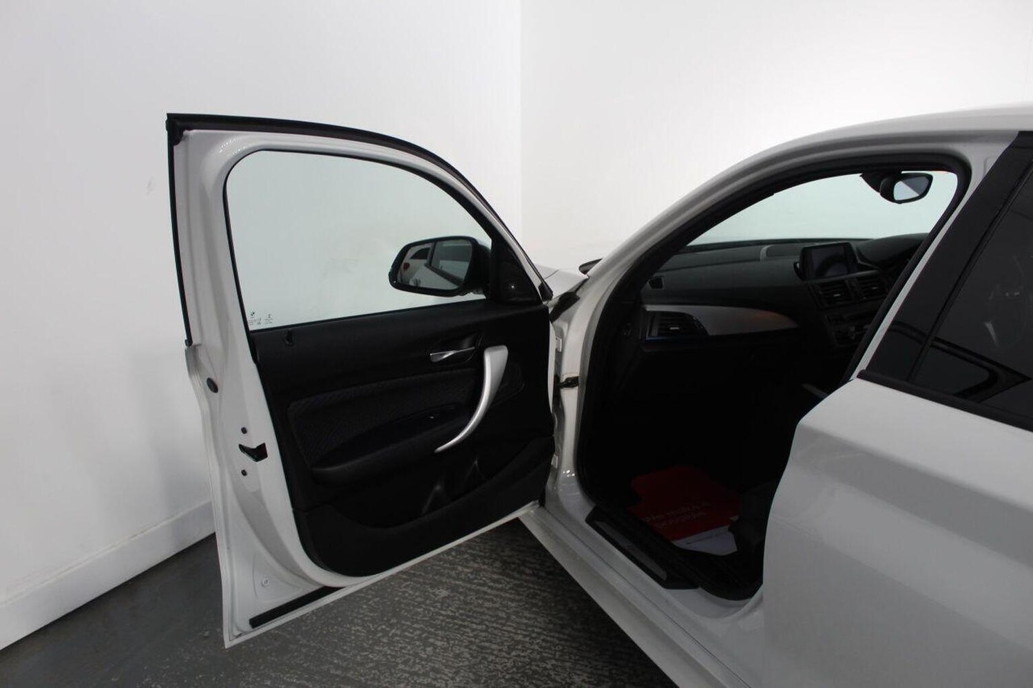 Used BMW 1 Series 2015 for sale - 77464885: Photo 24