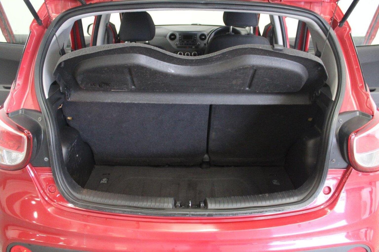 Used Hyundai i10 2019 for sale - 76793698: Photo 21