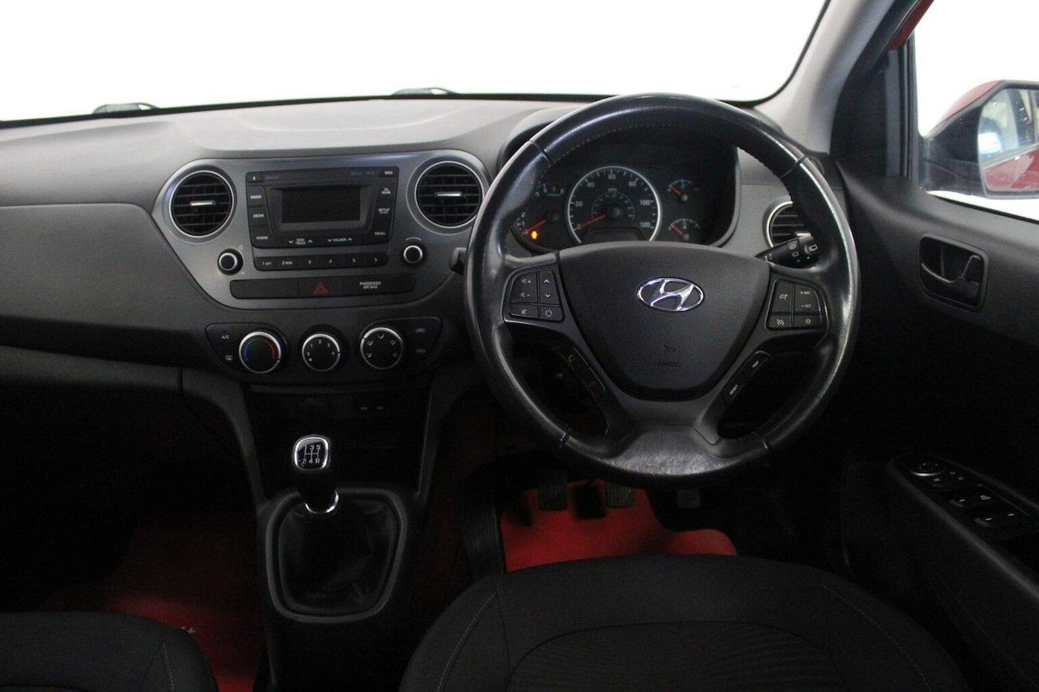 Used Hyundai i10 2019 for sale - 76793698: Photo 37
