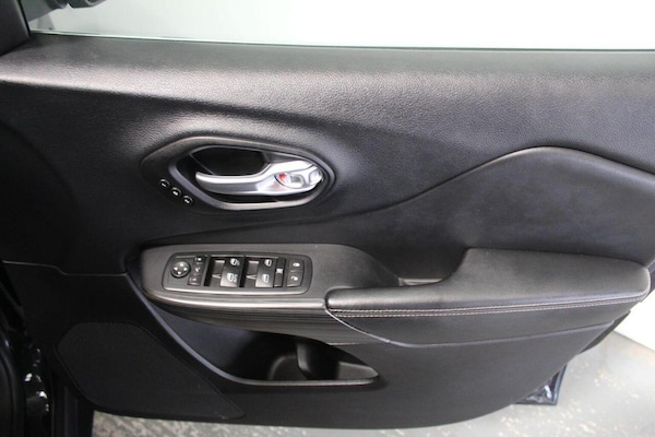 Used Jeep Cherokee 2017 for sale - 75413083: Photo 52