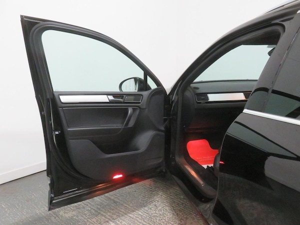 Used Volkswagen Touareg 2014 for sale - 75632921: Photo 31